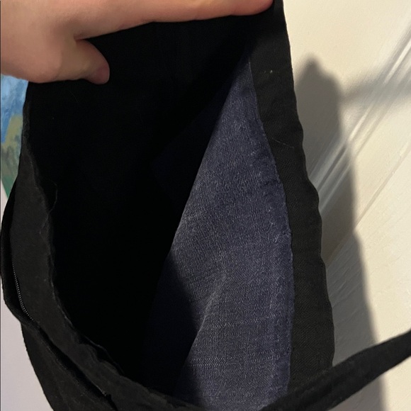 Embroidered Black & Red Crossbody Bag - Picture 4 of 4